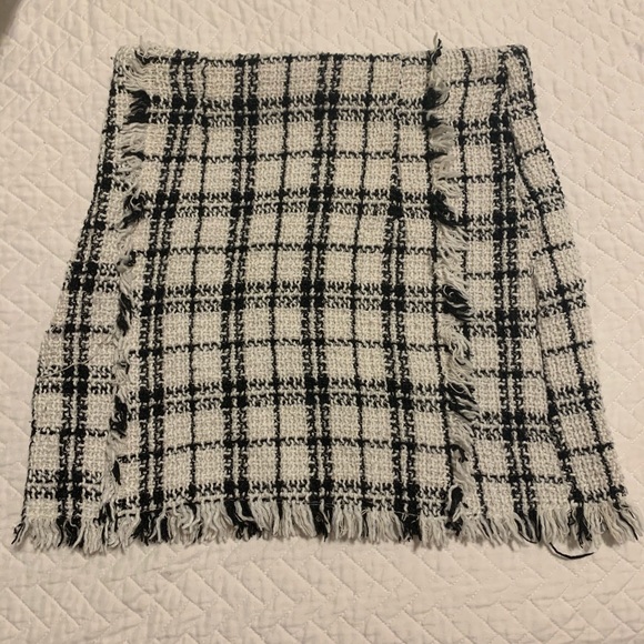 Tweed skirt - Picture 1 of 3